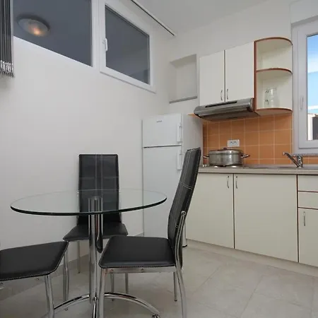 Apartments Vojnovic Duce Omis