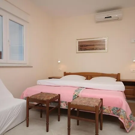 Apartments Vojnovic Duce