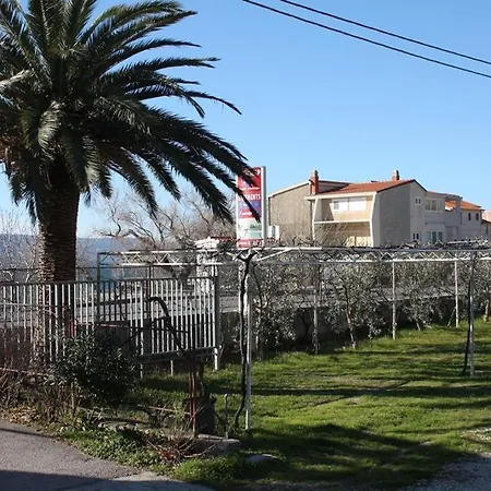 Apartments Vojnovic Duce