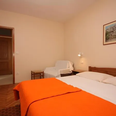 Apartments Vojnovic Duce 3* Omis