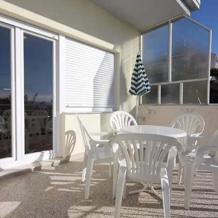 Apartments Vojnovic Duce Guest house 3*