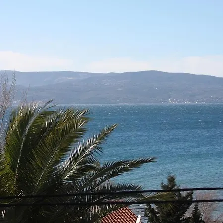 Apartments Vojnovic Duce Guest house