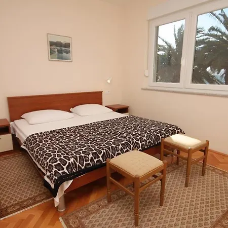 Apartments Vojnovic Duce Guest house 3*