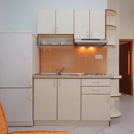 Guest house Apartments Vojnovic Duce Omis