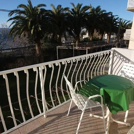 Apartments Vojnovic Duce Guest house 3*